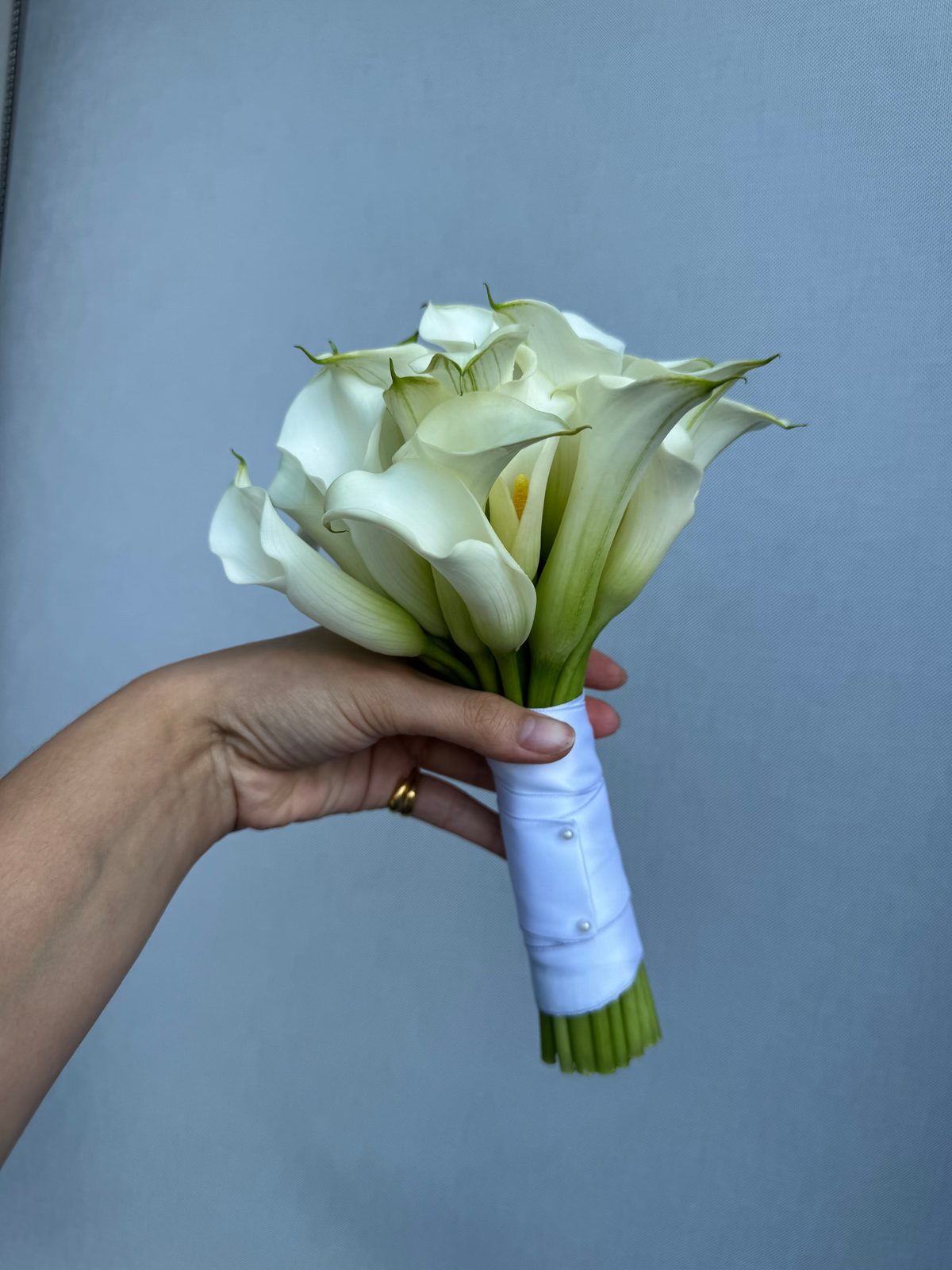Wedding bouquet of calla lilies